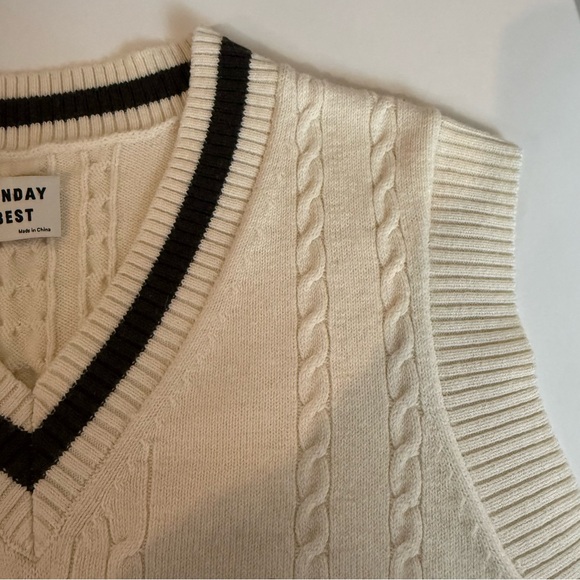 ARITZIA SUNDAY BEST Winston Sweater Vest - Picture 4 of 8